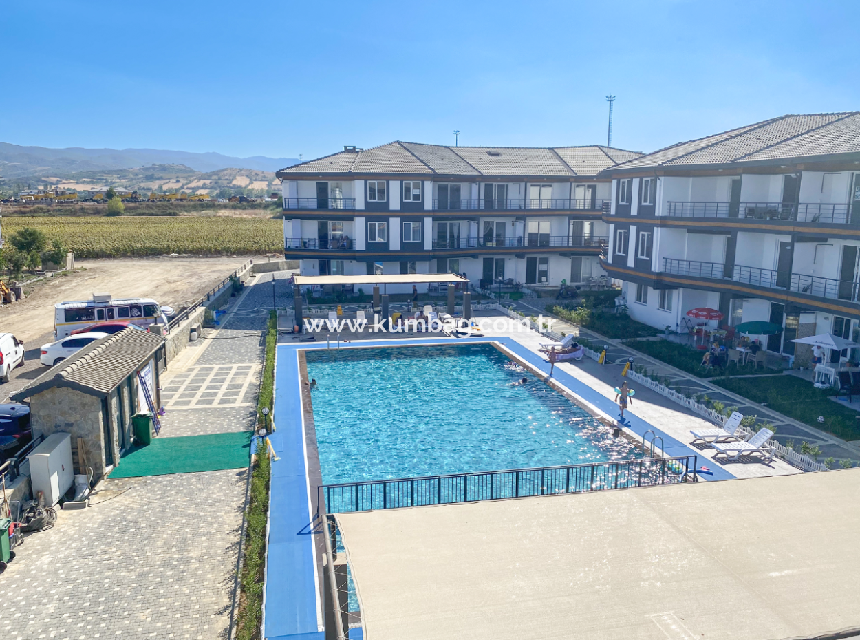 Luxury 2 1 Apartments For Rent Near The Sea In Kumbağ Complex With Pool