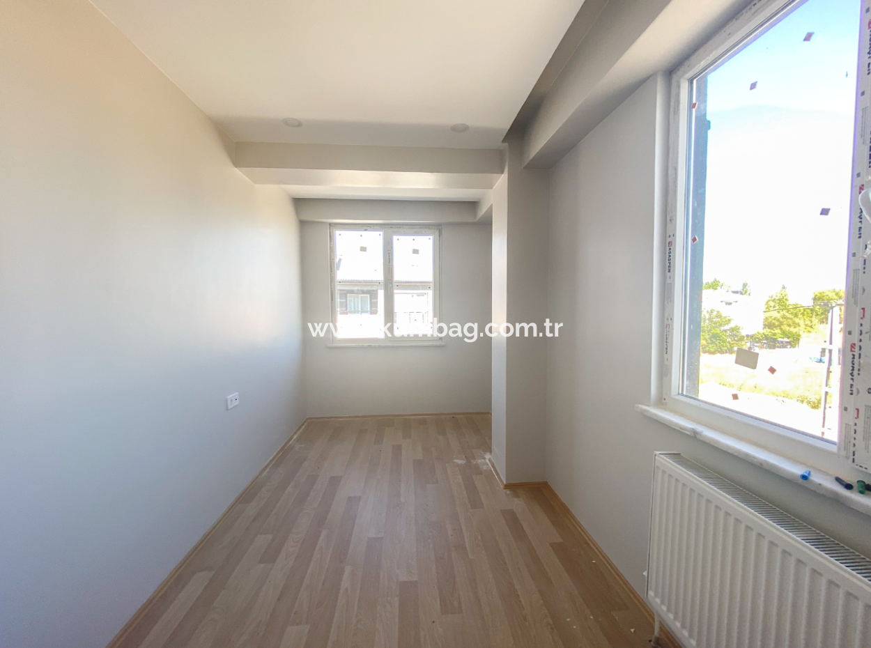 Luxury 2 1 Apartments For Rent Near The Sea In Kumbağ Complex With Pool