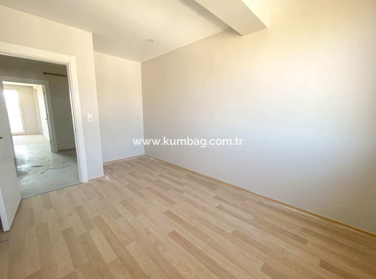 Luxury 2 1 Apartments For Rent Near The Sea In Kumbağ Complex With Pool