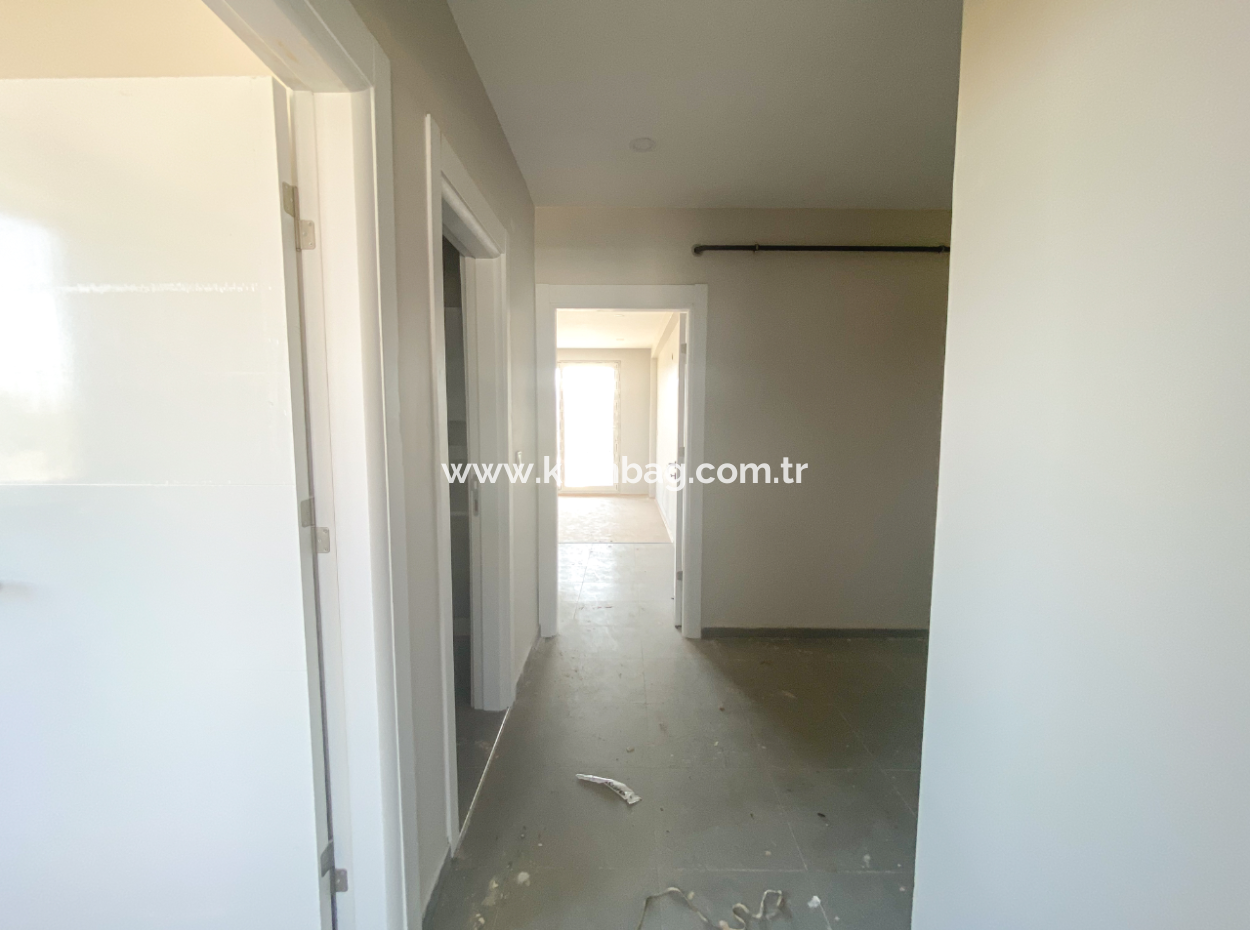 Luxury 2 1 Apartments For Rent Near The Sea In Kumbağ Complex With Pool