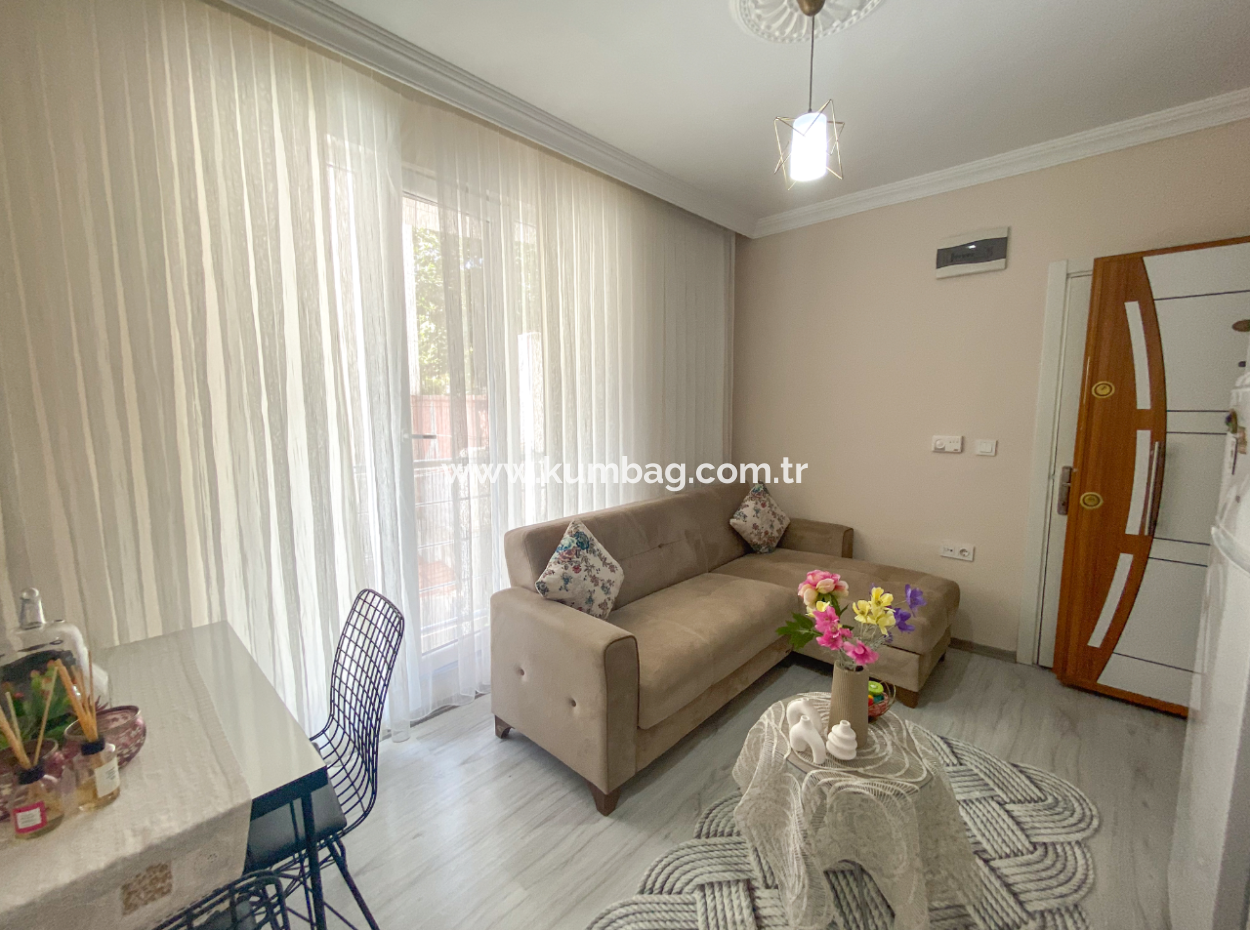 1 1 Apartment For Sale With Residential Furniture In Central Location In Kumbagh