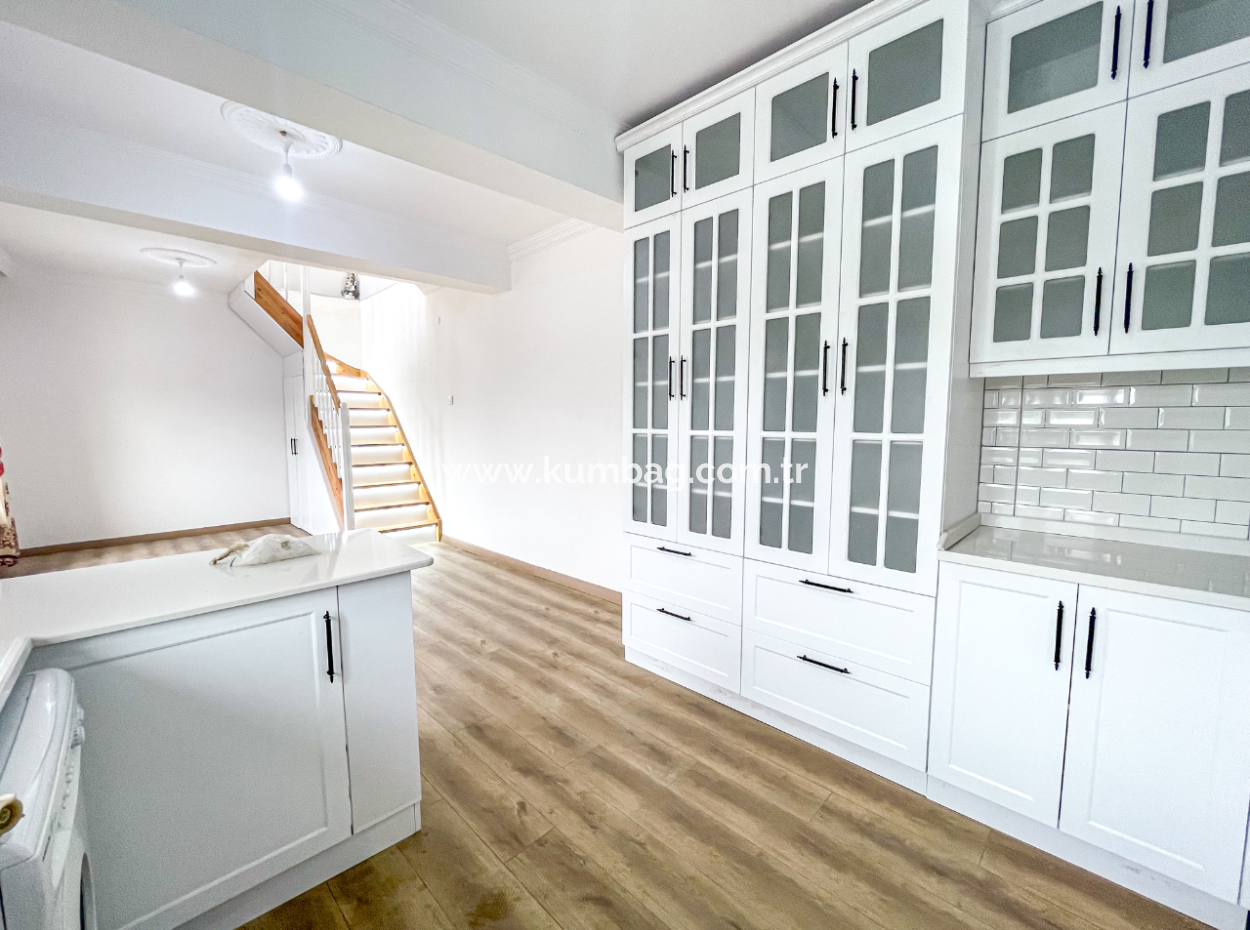 Tekirdağ Naipköy Mah. 4 1 Detached Village House And Outbuildings For Sale