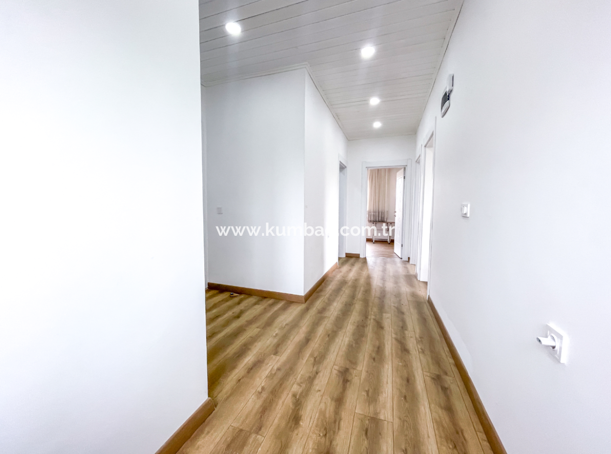 Tekirdağ Naipköy Mah. 4 1 Detached Village House And Outbuildings For Sale