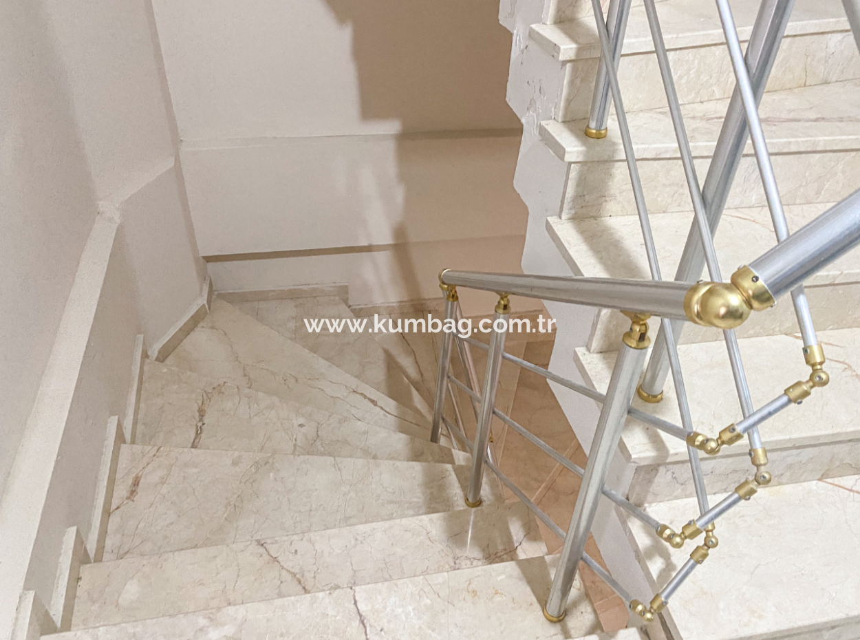 Spacious 2 In 1 Furnished Apartment For Sale In Kumbagh Close To Pazar Street