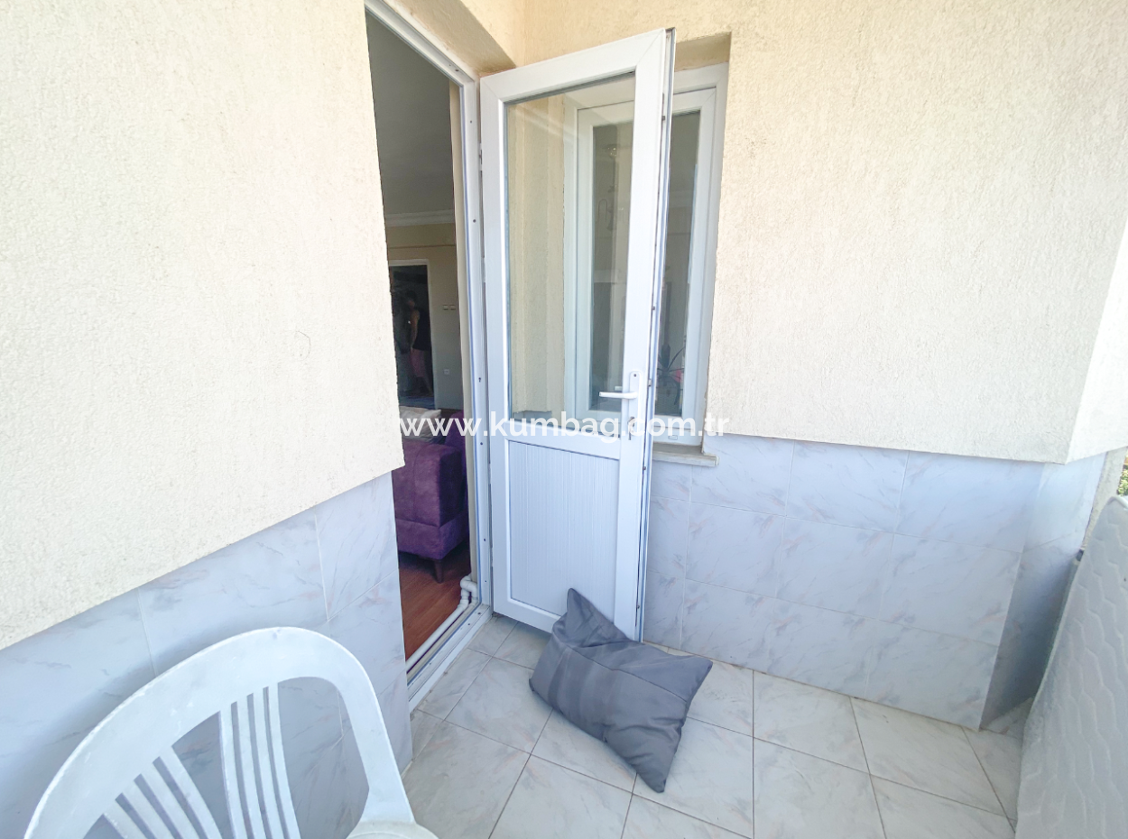 Altinova Mah. 2 1 Apartment For Sale With Sea View In A Complex