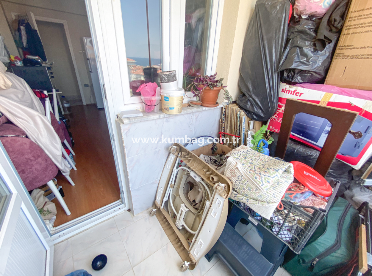 Altinova Mah. 2 1 Apartment For Sale With Sea View In A Complex