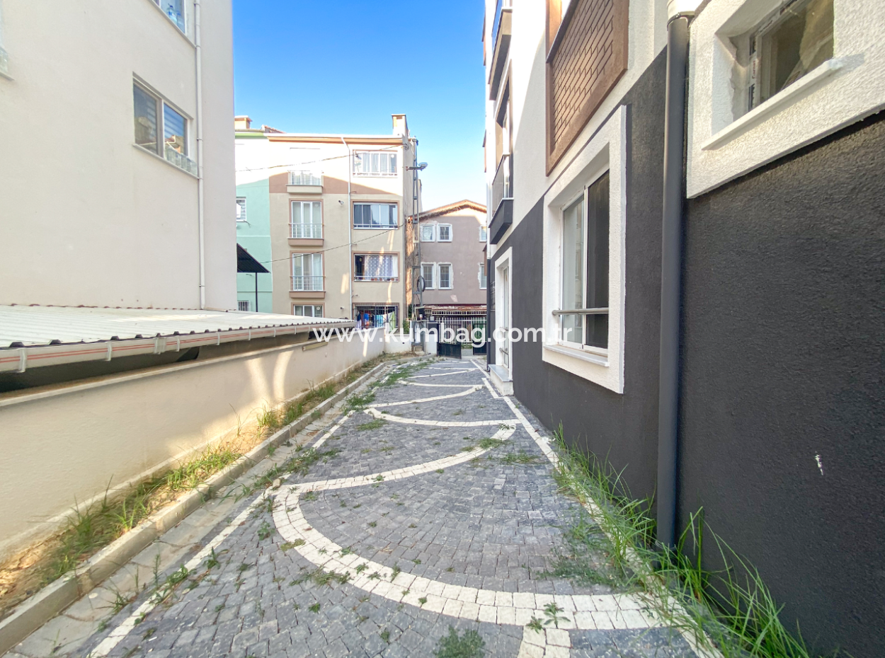 1 1 Apartment For Sale With Furnished Garden In New Building Close To Kumbağ Pazar Street