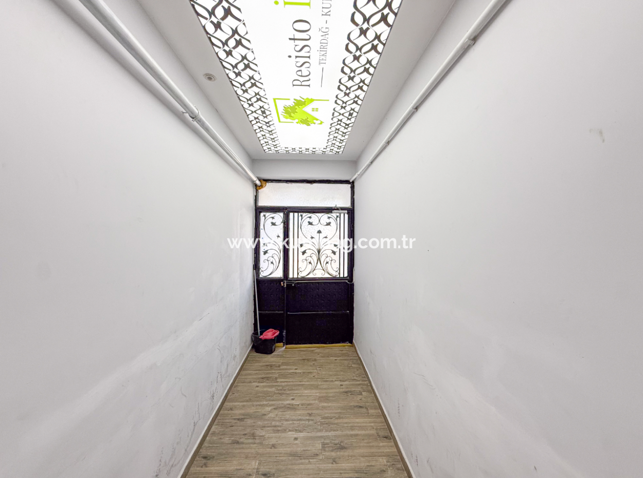 2 1 Apartment For Rent With Large Furnishings Close To Kumbağ Pazar Street