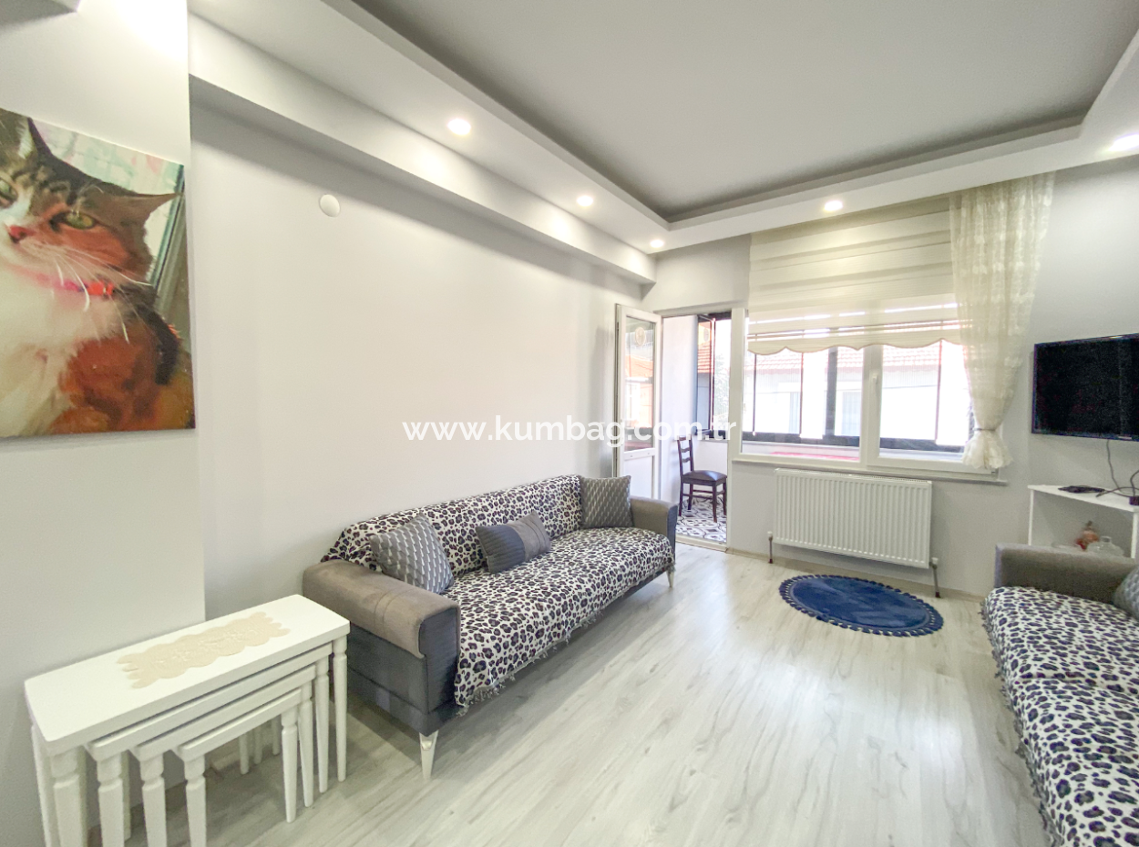 2 1 Apartment For Rent With Large Furnishings Close To Kumbağ Pazar Street