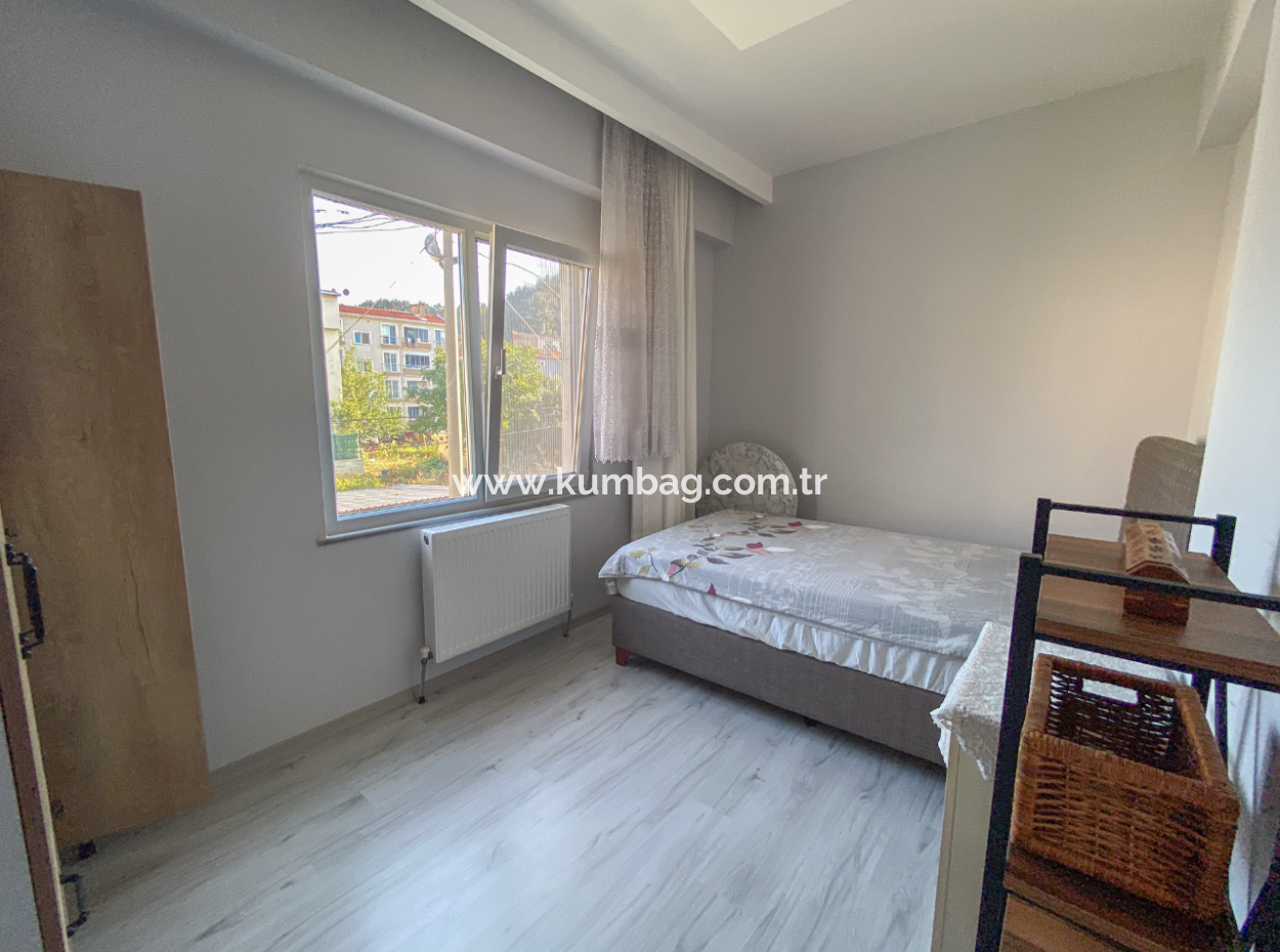 2 1 Apartment For Rent With Large Furnishings Close To Kumbağ Pazar Street