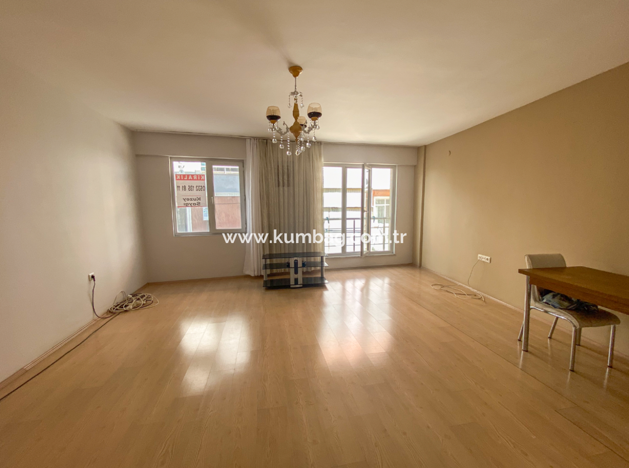 Large 2 1 Apartment For Rent Close To Kumbağ Market Street