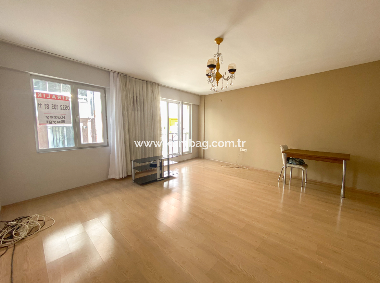 Large 2 1 Apartment For Rent Close To Kumbağ Market Street