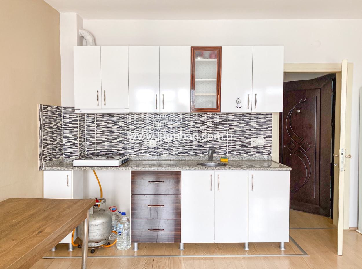 Large 2 1 Apartment For Rent Close To Kumbağ Market Street