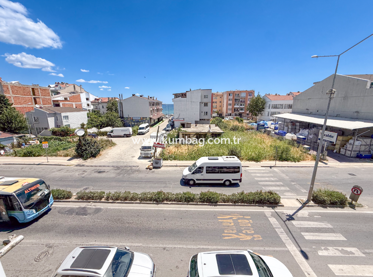 Spacious 3 1 Apartment For Rent On The Street In Altinova