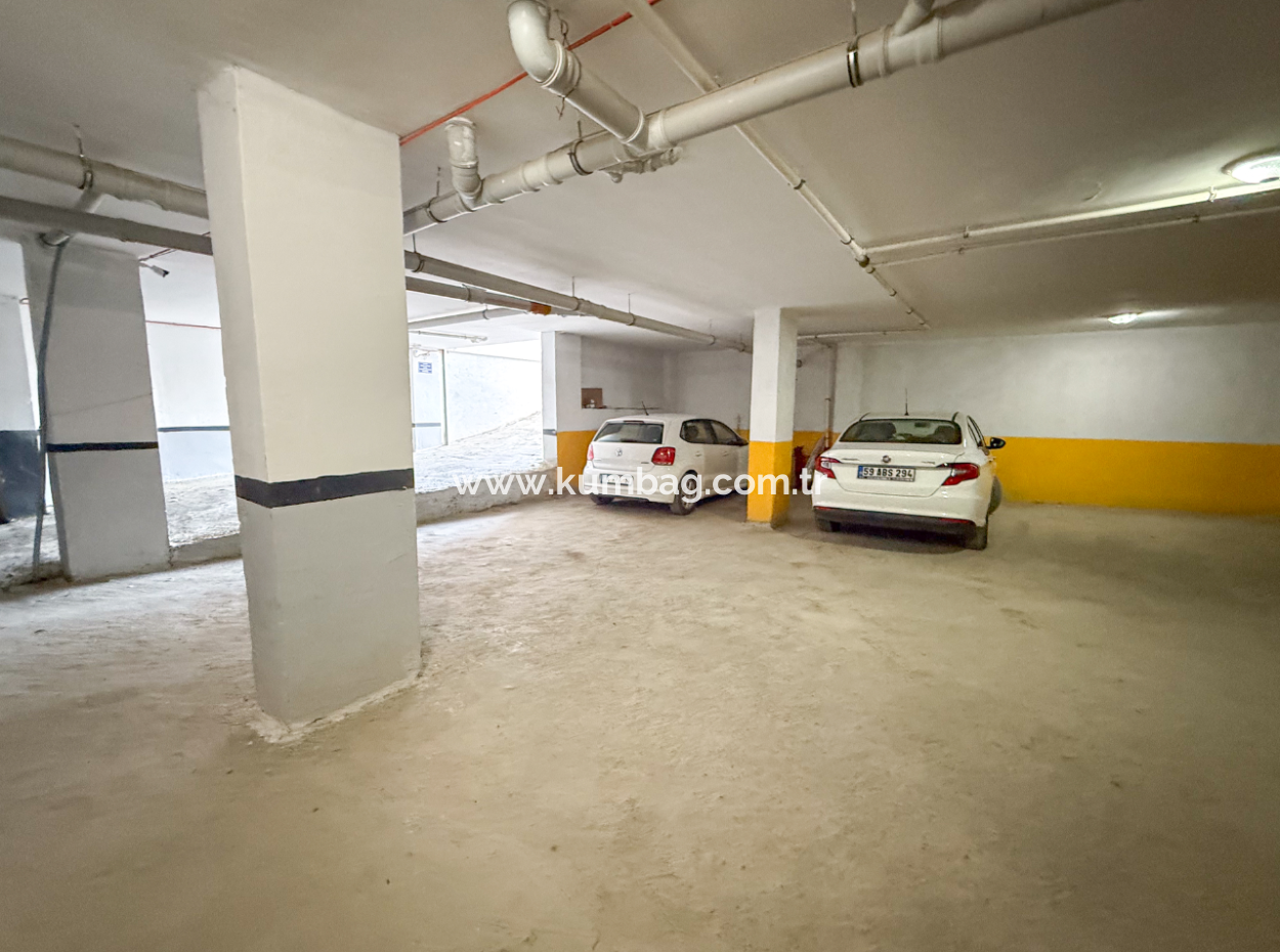 3 1 Duplex Apartment With Elevator In Central Location In Kumbagh