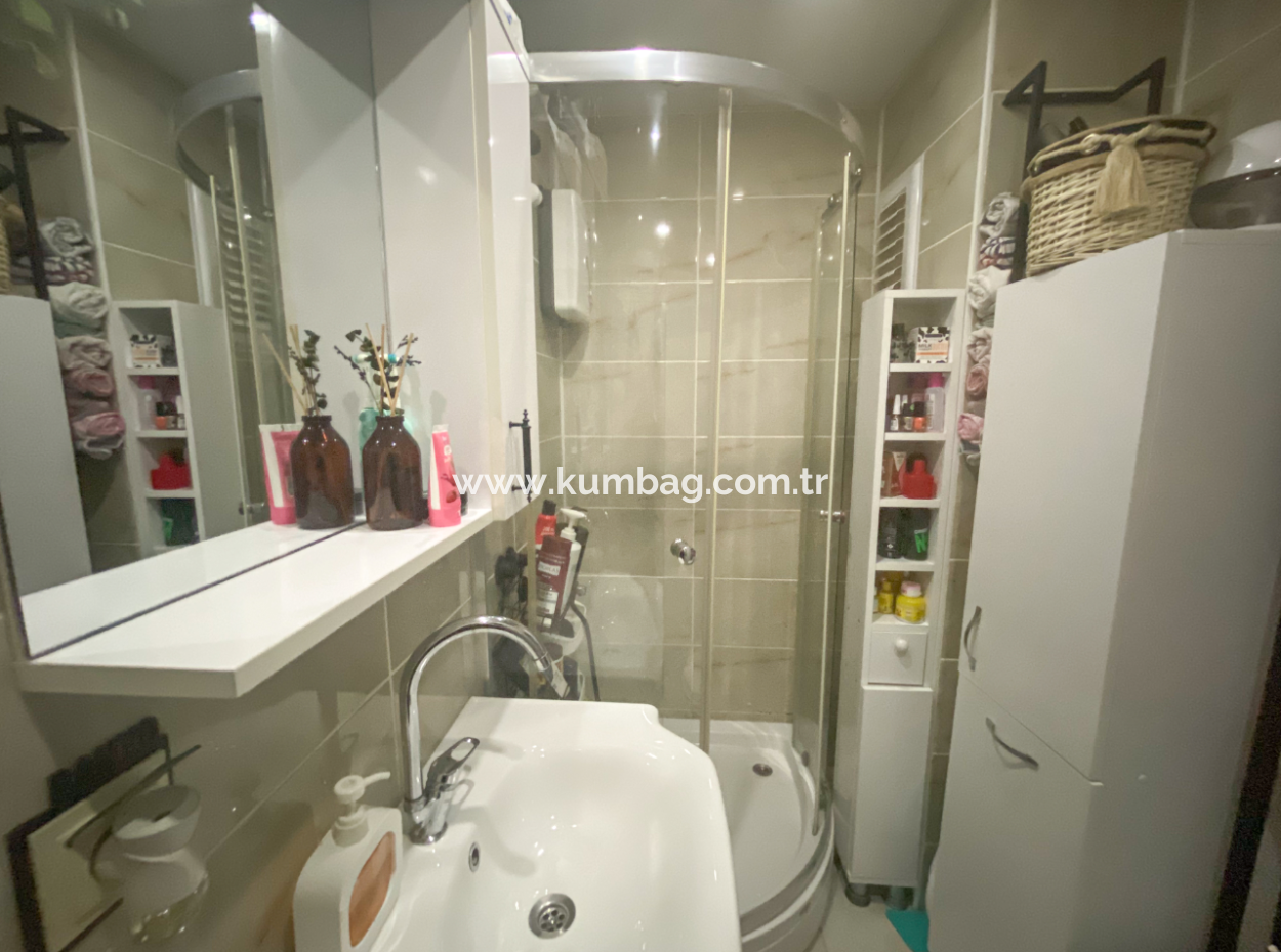 1 1 Flat For Rent With Garden In A Site With Pool In Kumbağ