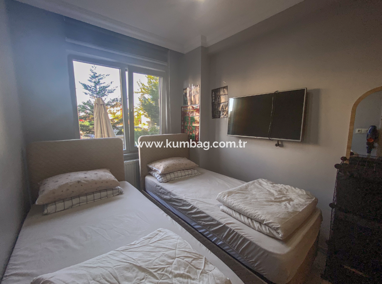 1 1 Flat For Rent With Garden In A Site With Pool In Kumbağ