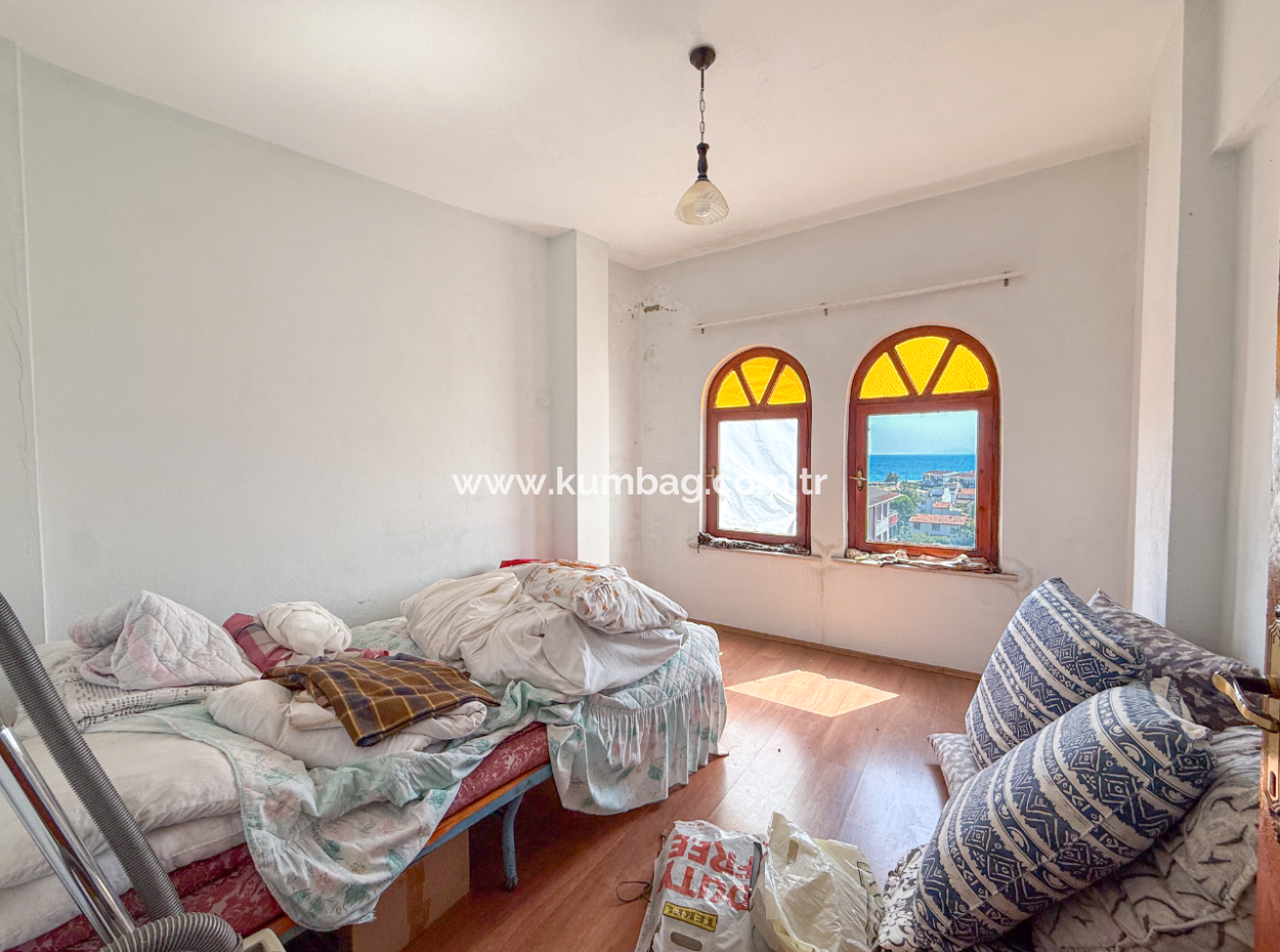 4 1 Triplex Villa For Sale With Large Terrace With Sea View In Kumbağ