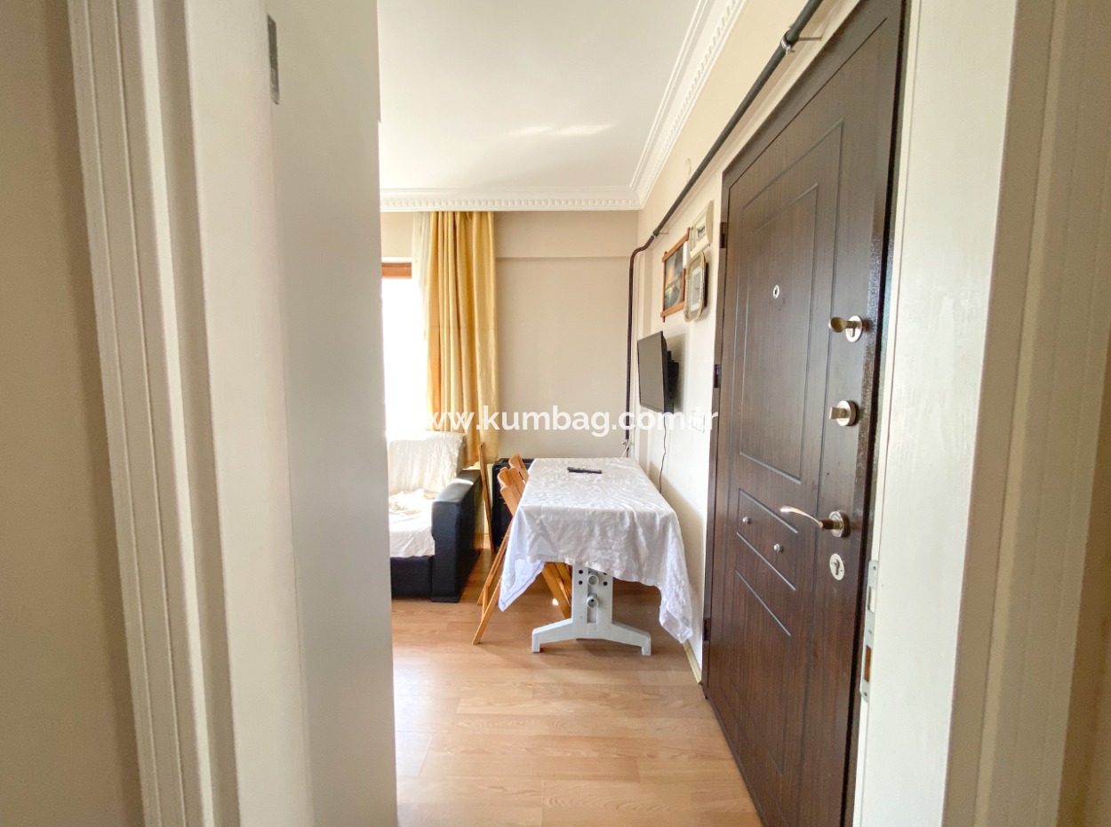 2 1 Furnished Flat For Rent On The Sea Side Of The Street In Kumbağ