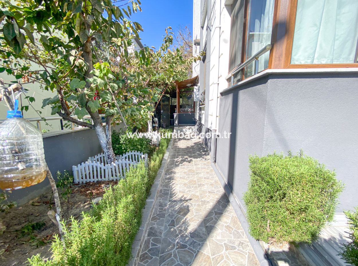 2 1 Furnished Flat For Rent On The Sea Side Of The Street In Kumbağ