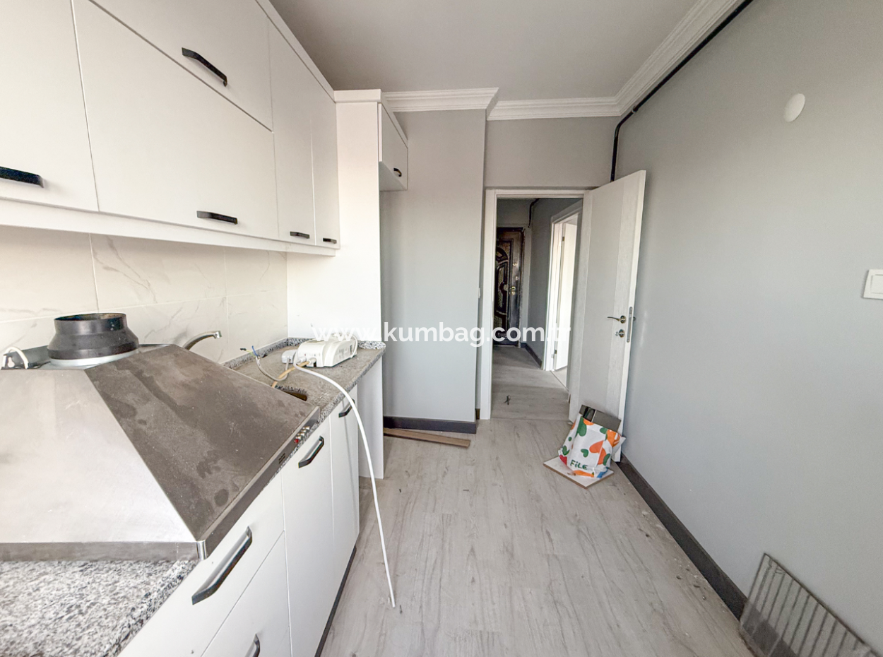 Very Spacious 3 1 Apartment For Rent In A Central Location In Altinova