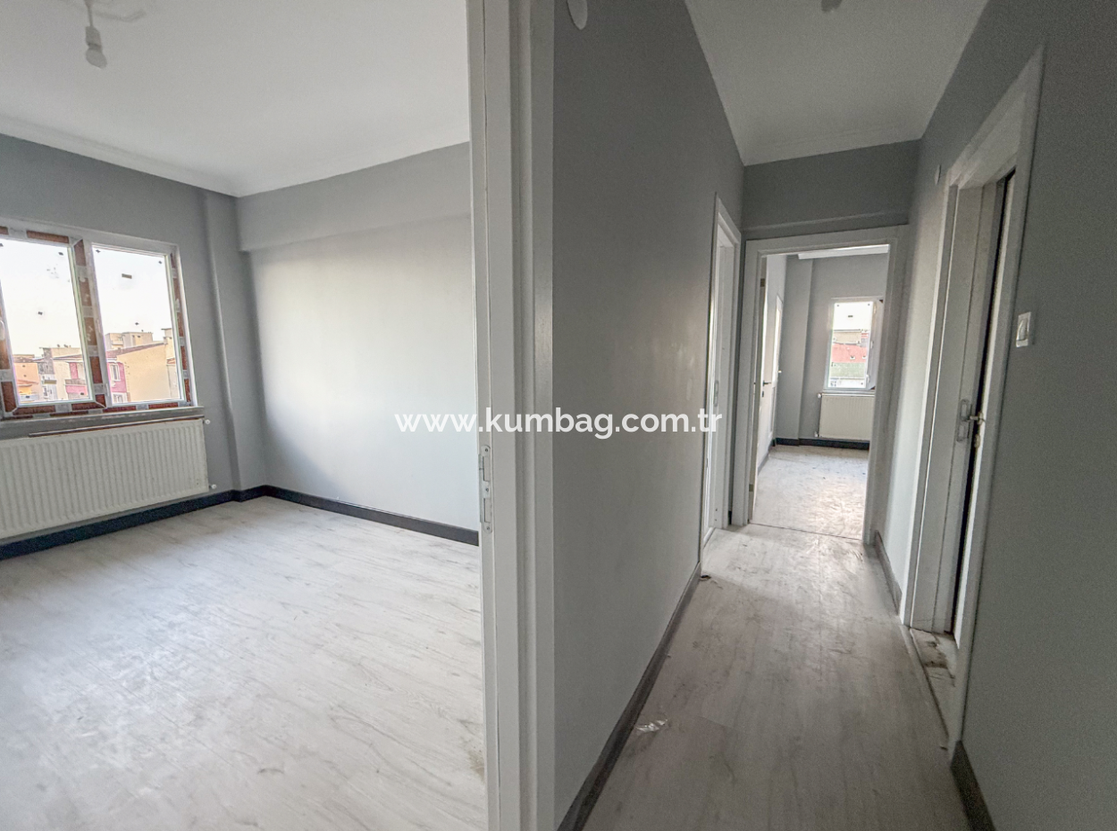 Very Spacious 3 1 Apartment For Rent In A Central Location In Altinova