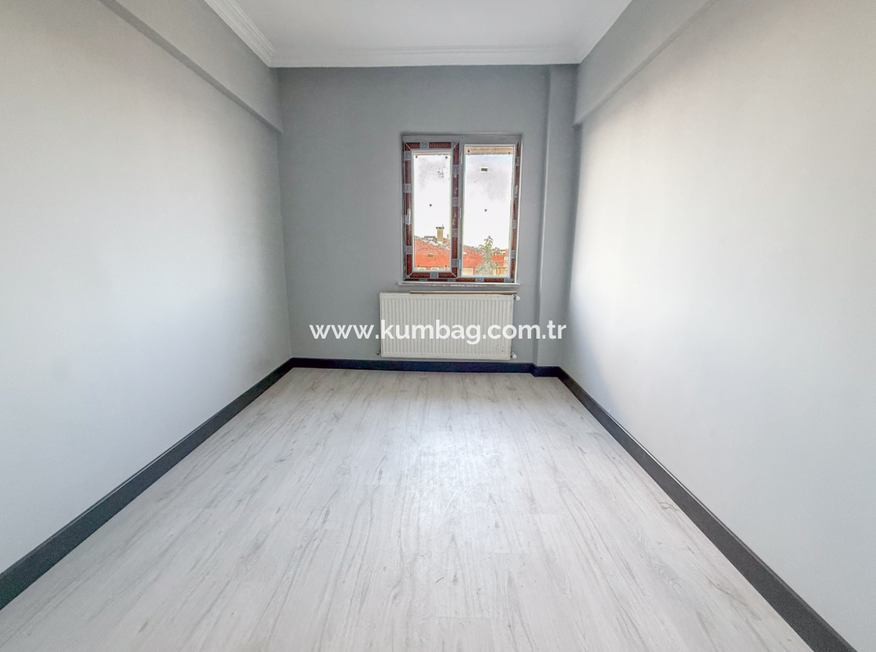 Very Spacious 3 1 Apartment For Rent In A Central Location In Altinova