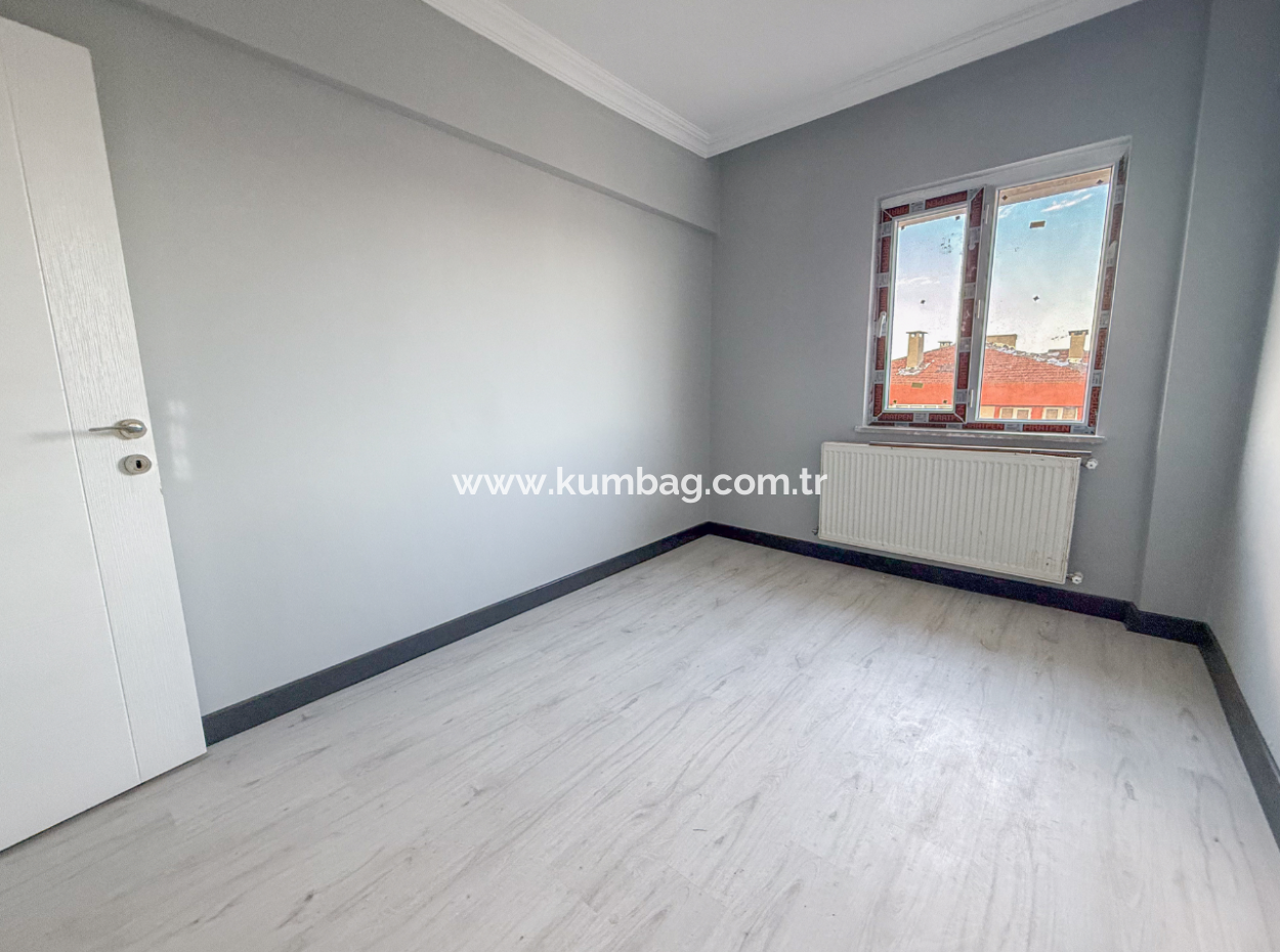 Very Spacious 3 1 Apartment For Rent In A Central Location In Altinova