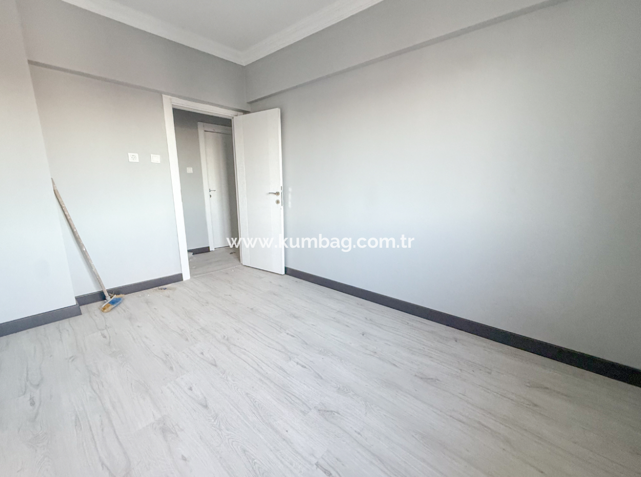 Very Spacious 3 1 Apartment For Rent In A Central Location In Altinova