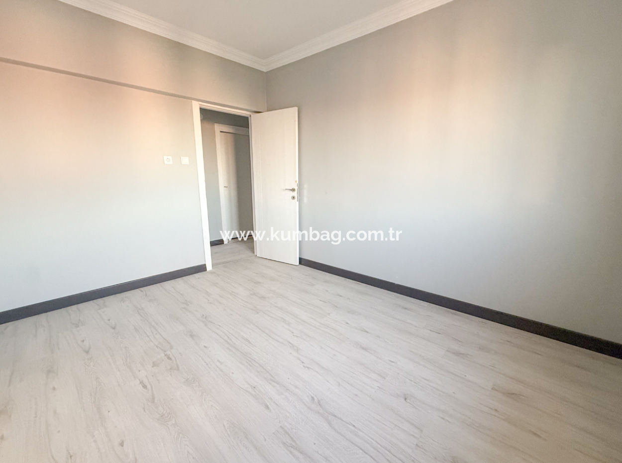 Very Spacious 3 1 Apartment For Rent In A Central Location In Altinova