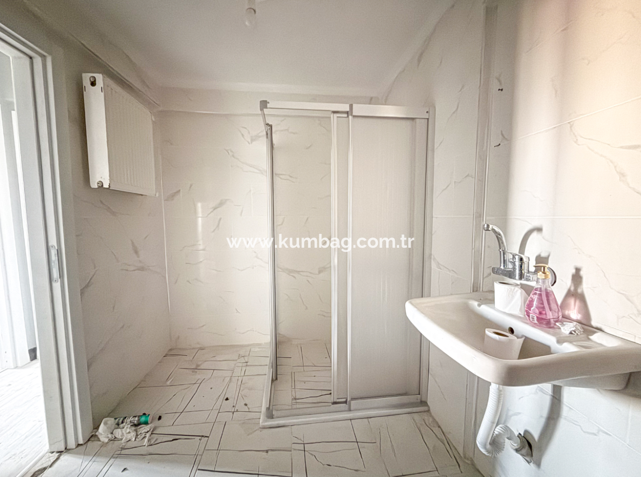 Very Spacious 3 1 Apartment For Rent In A Central Location In Altinova