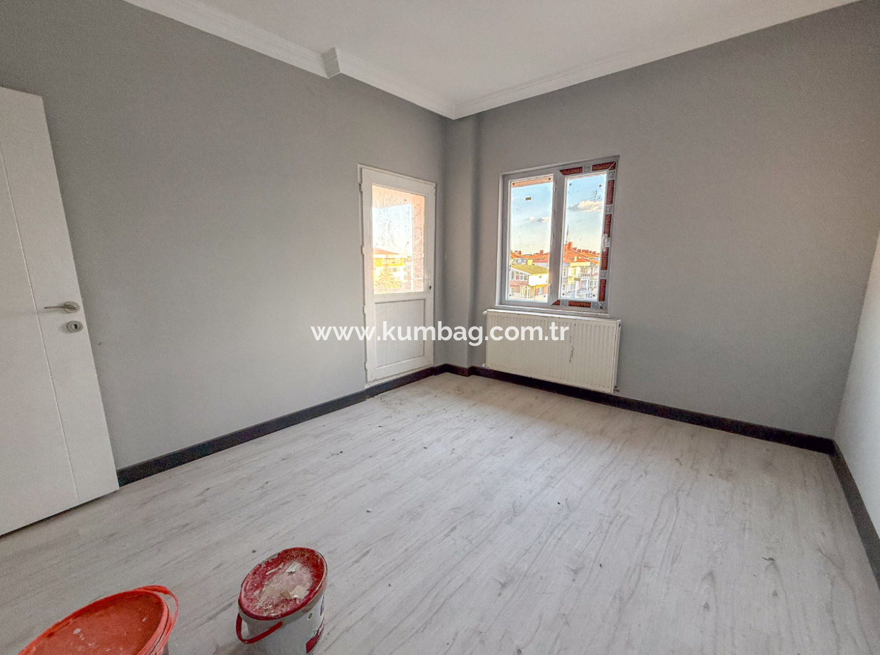 Very Spacious 3 1 Apartment For Rent In A Central Location In Altinova