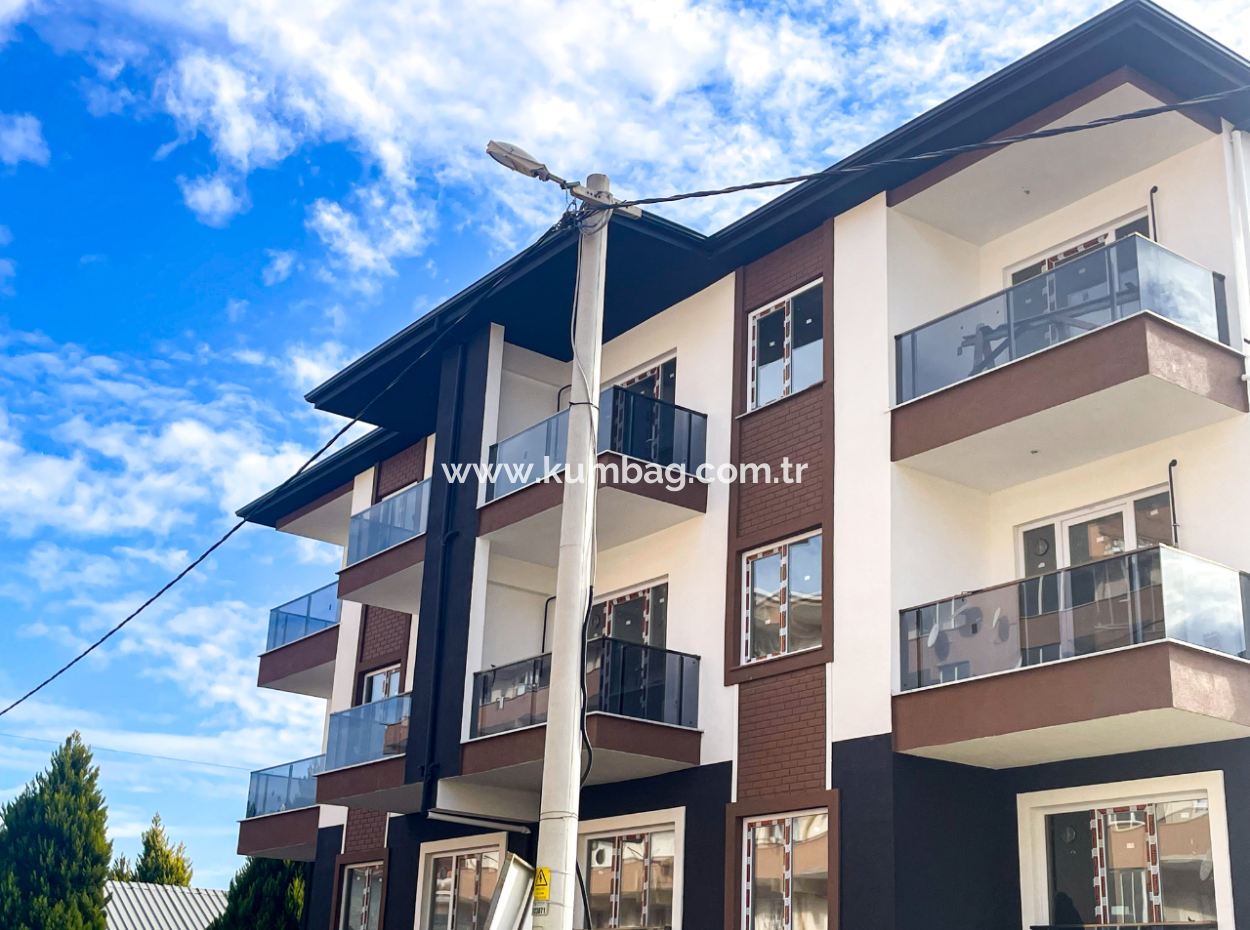 2 1 Flats For Sale In A New Building In Kumbağ With Spaciousness And Close To The Sea