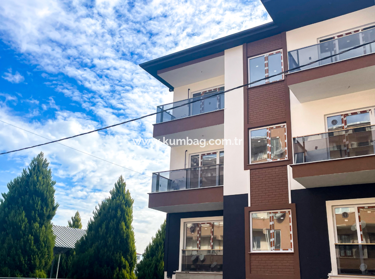 2 1 Flats For Sale In A New Building In Kumbağ With Spaciousness And Close To The Sea