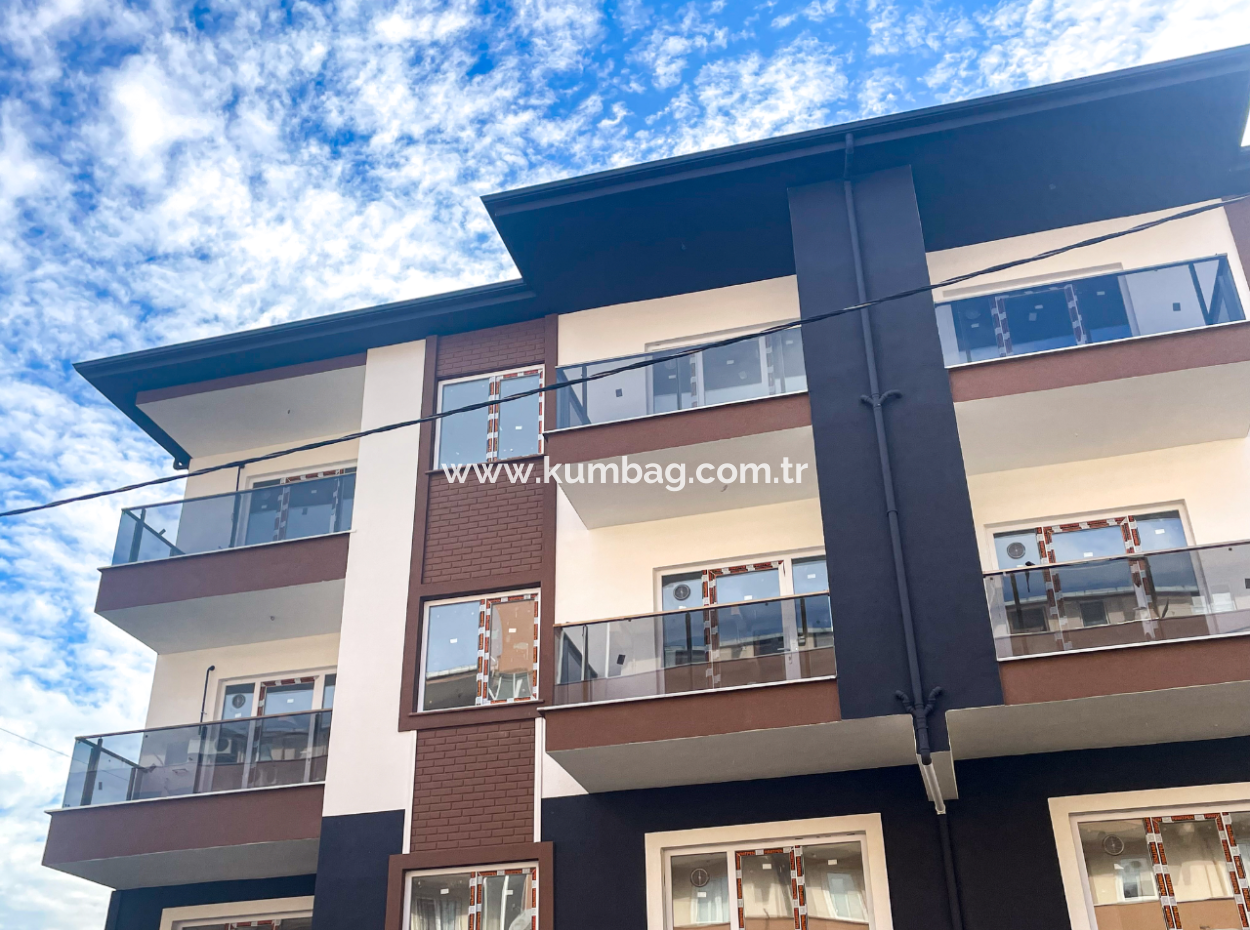 2 1 Flats For Sale In A New Building In Kumbağ With Spaciousness And Close To The Sea
