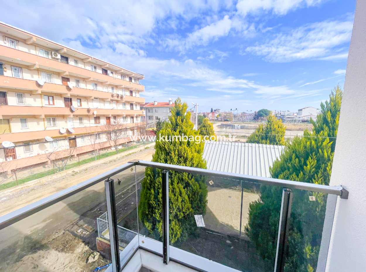 2 1 Flats For Sale In A New Building In Kumbağ With Spaciousness And Close To The Sea