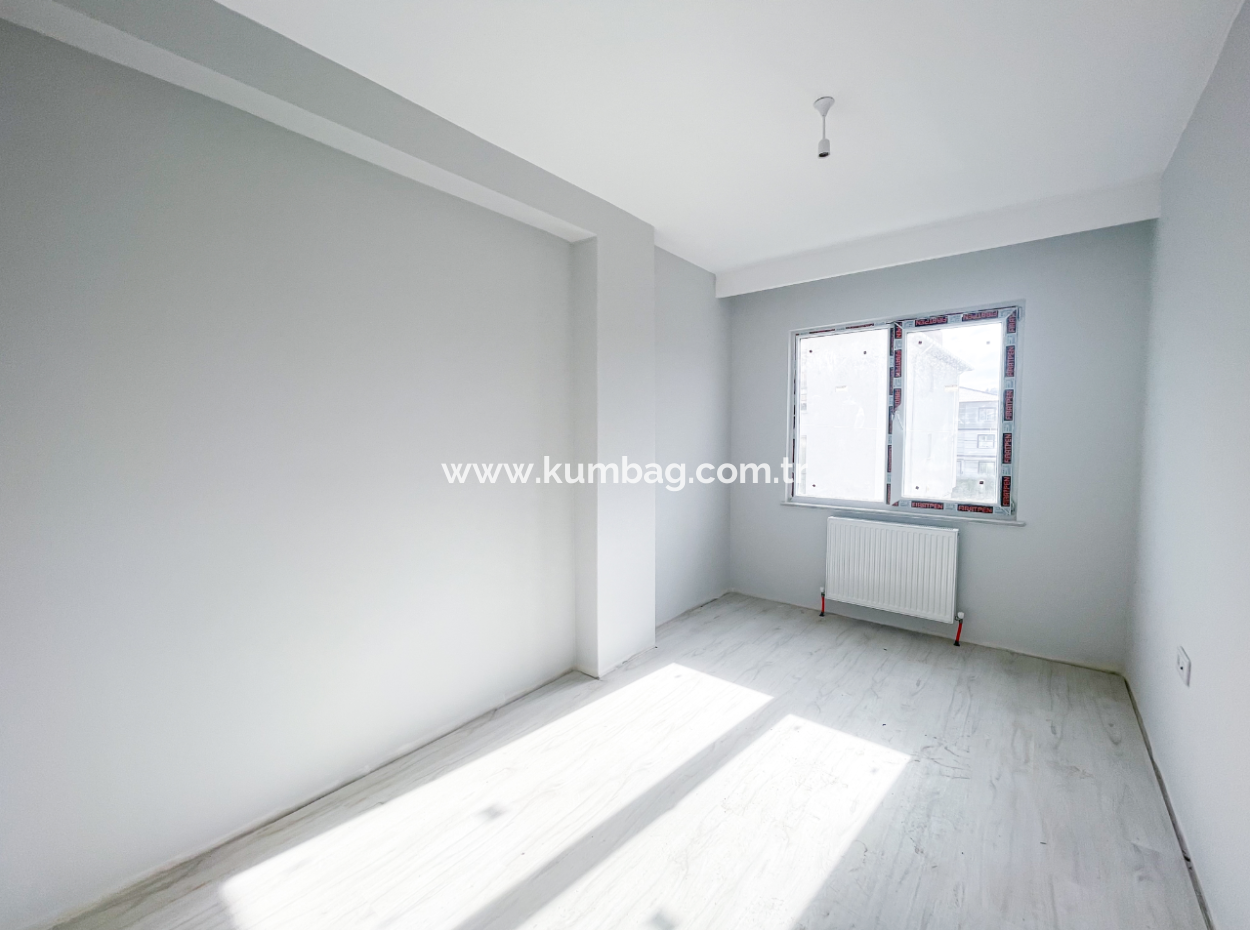 2 1 Flats For Sale In A New Building In Kumbağ With Spaciousness And Close To The Sea
