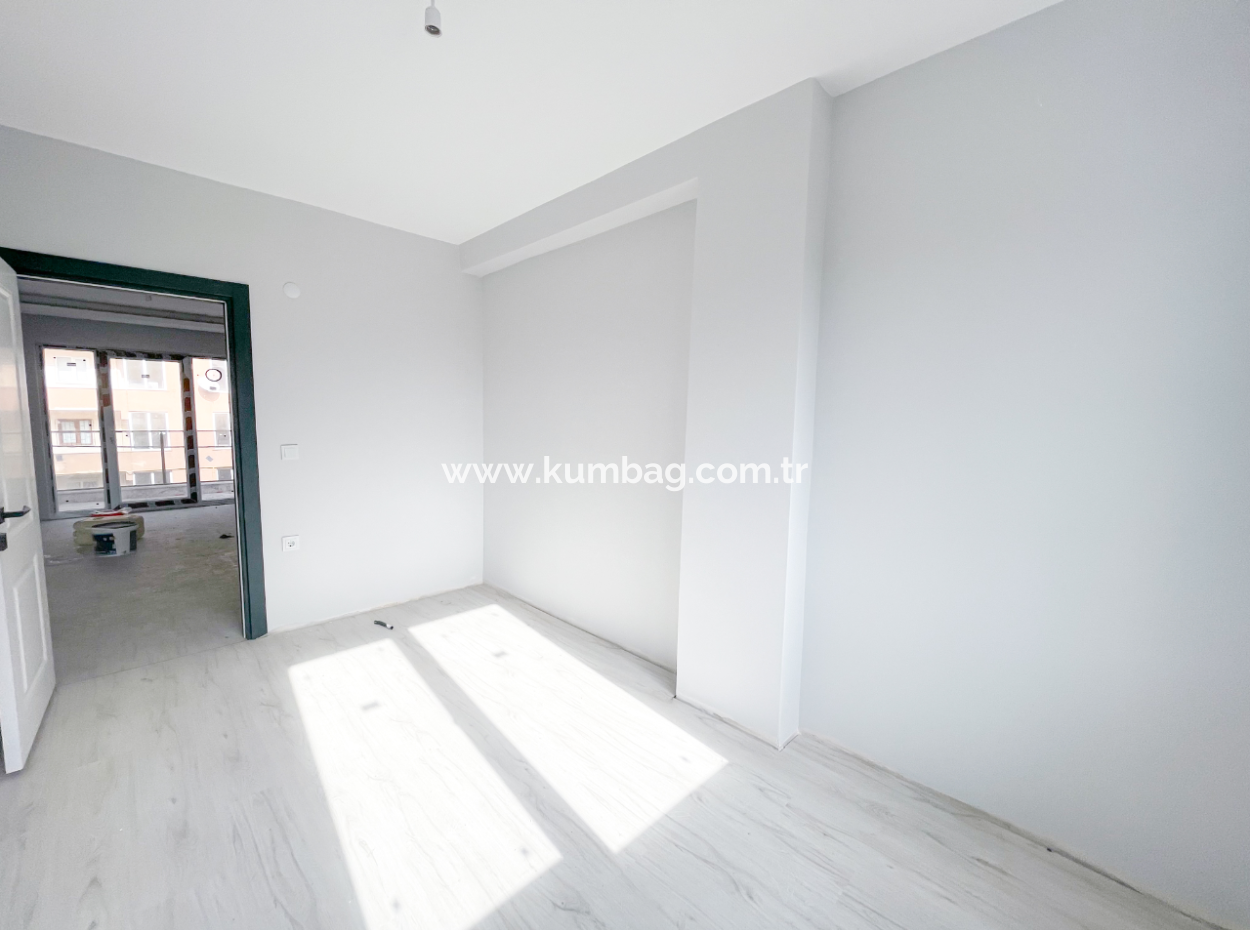 2 1 Flats For Sale In A New Building In Kumbağ With Spaciousness And Close To The Sea