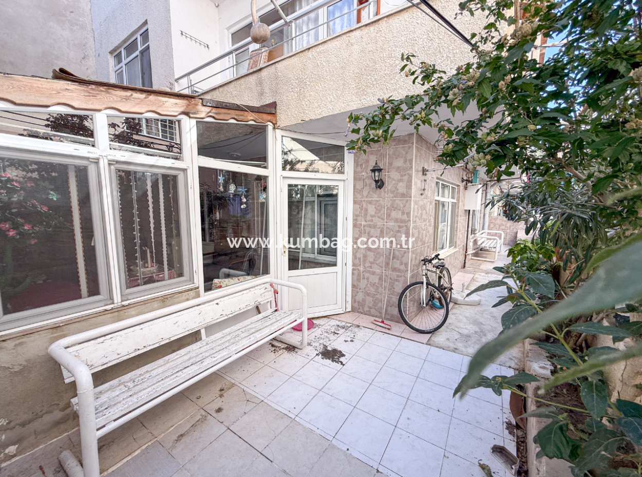 3 1 Flat For Sale Very Large With Double Garden On Kumbağ Market Street 