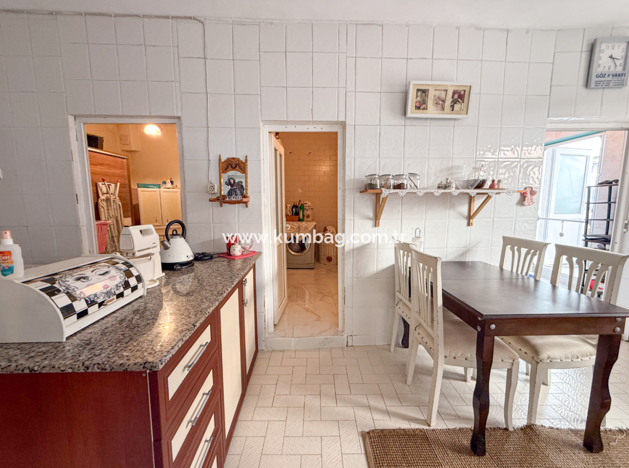 3 1 Flat For Sale Very Large With Double Garden On Kumbağ Market Street 