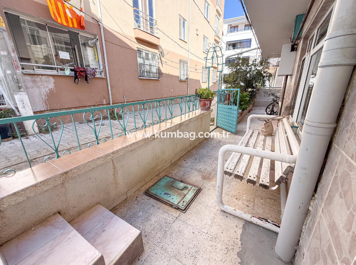 3 1 Flat For Sale Very Large With Double Garden On Kumbağ Market Street 