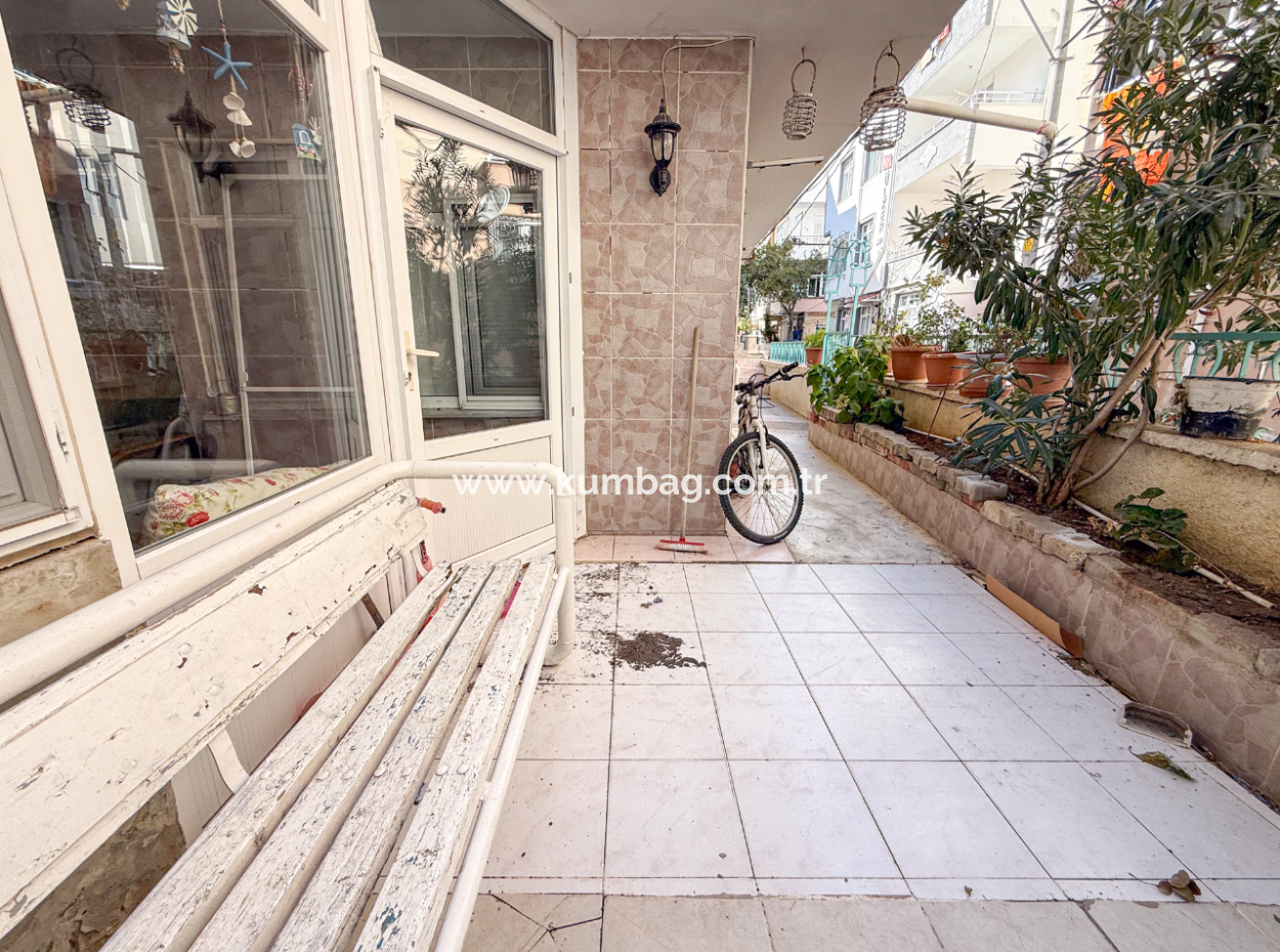 3 1 Flat For Sale Very Large With Double Garden On Kumbağ Market Street 