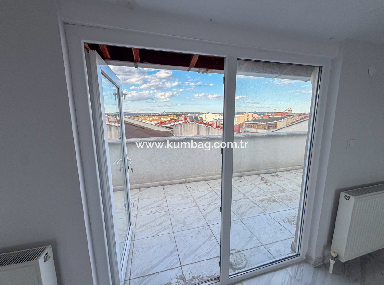 Double Terrace Duplex Sea View For Rent In Altinova 3 1