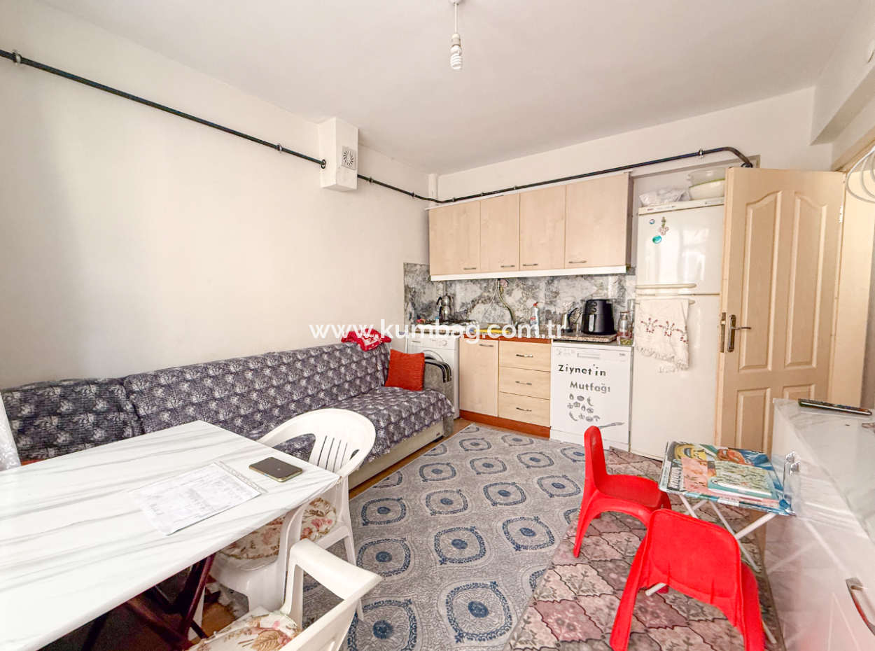 1 1 Apartment For Sale In A Central Location In Kumbağ