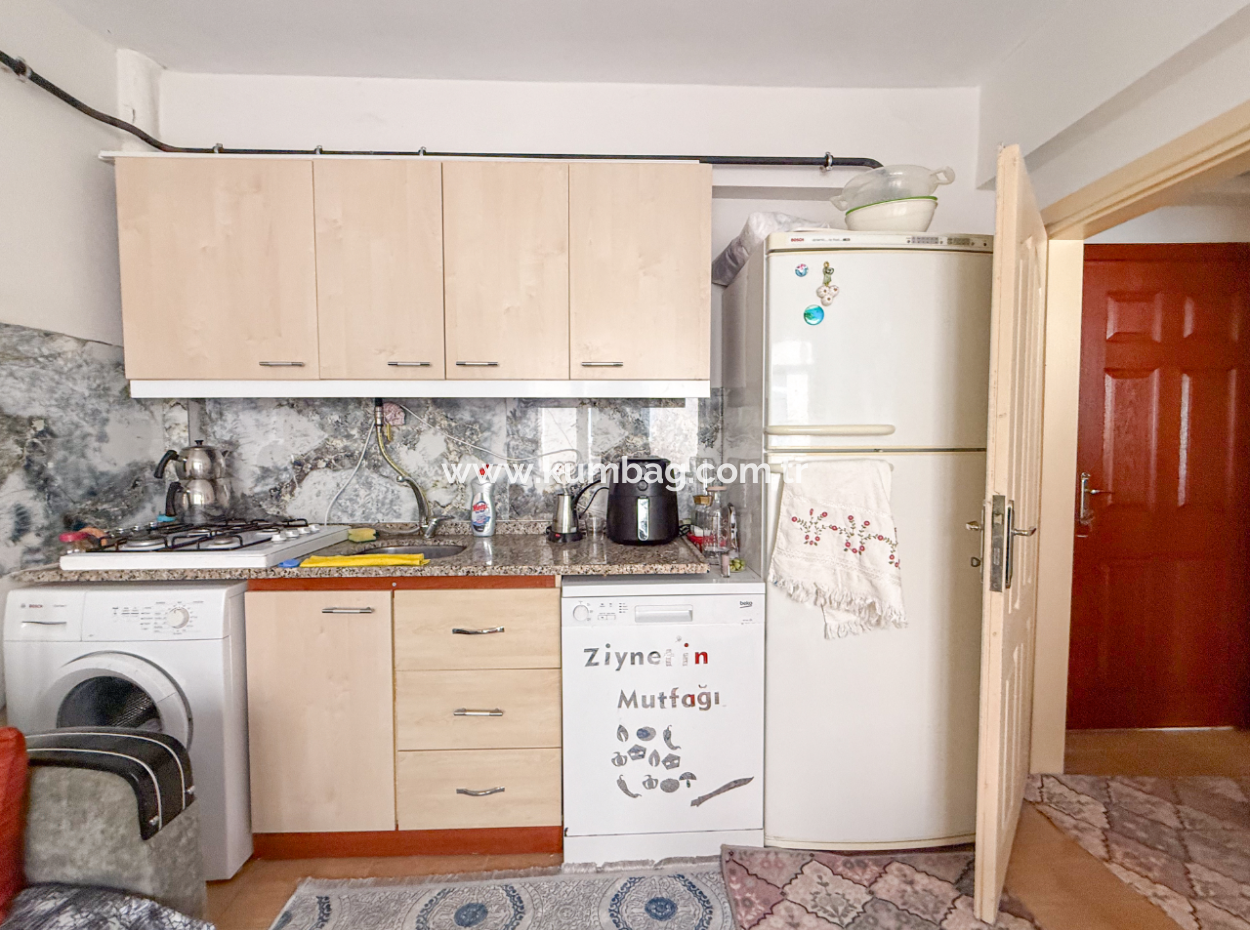 1 1 Apartment For Sale In A Central Location In Kumbağ