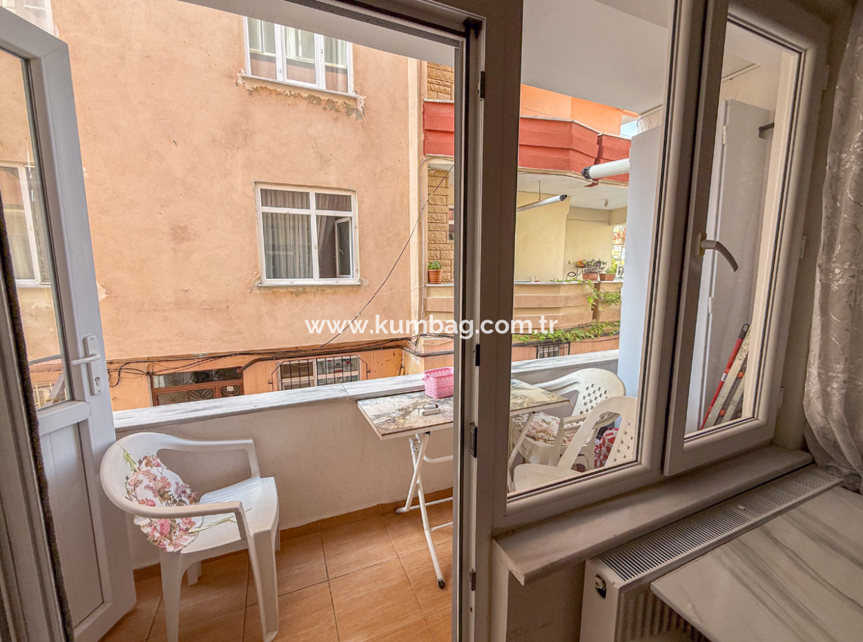 1 1 Apartment For Sale In A Central Location In Kumbağ