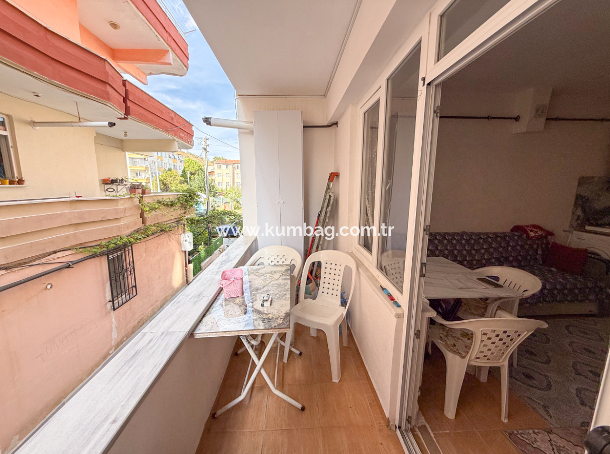 1 1 Apartment For Sale In A Central Location In Kumbağ
