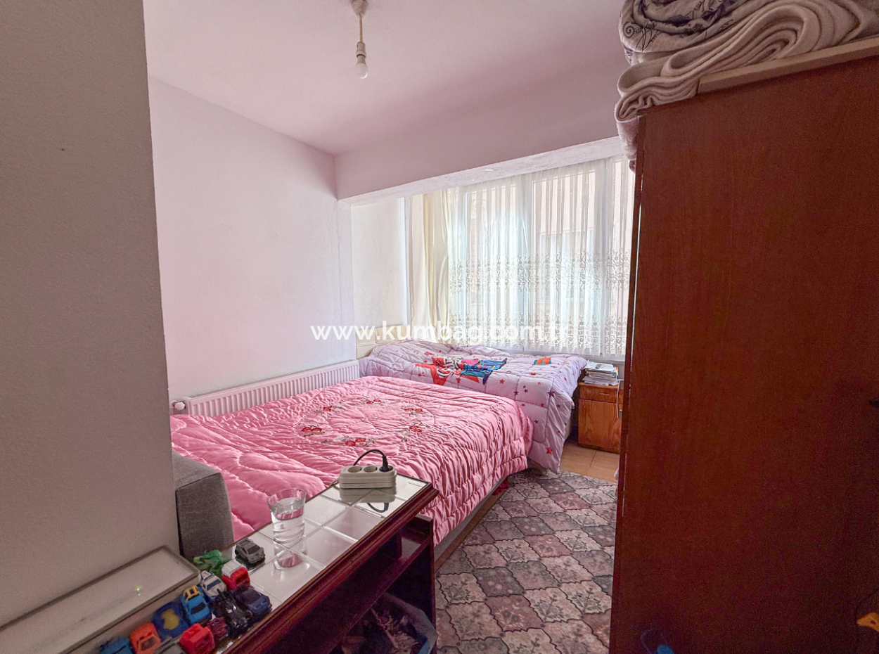 1 1 Apartment For Sale In A Central Location In Kumbağ