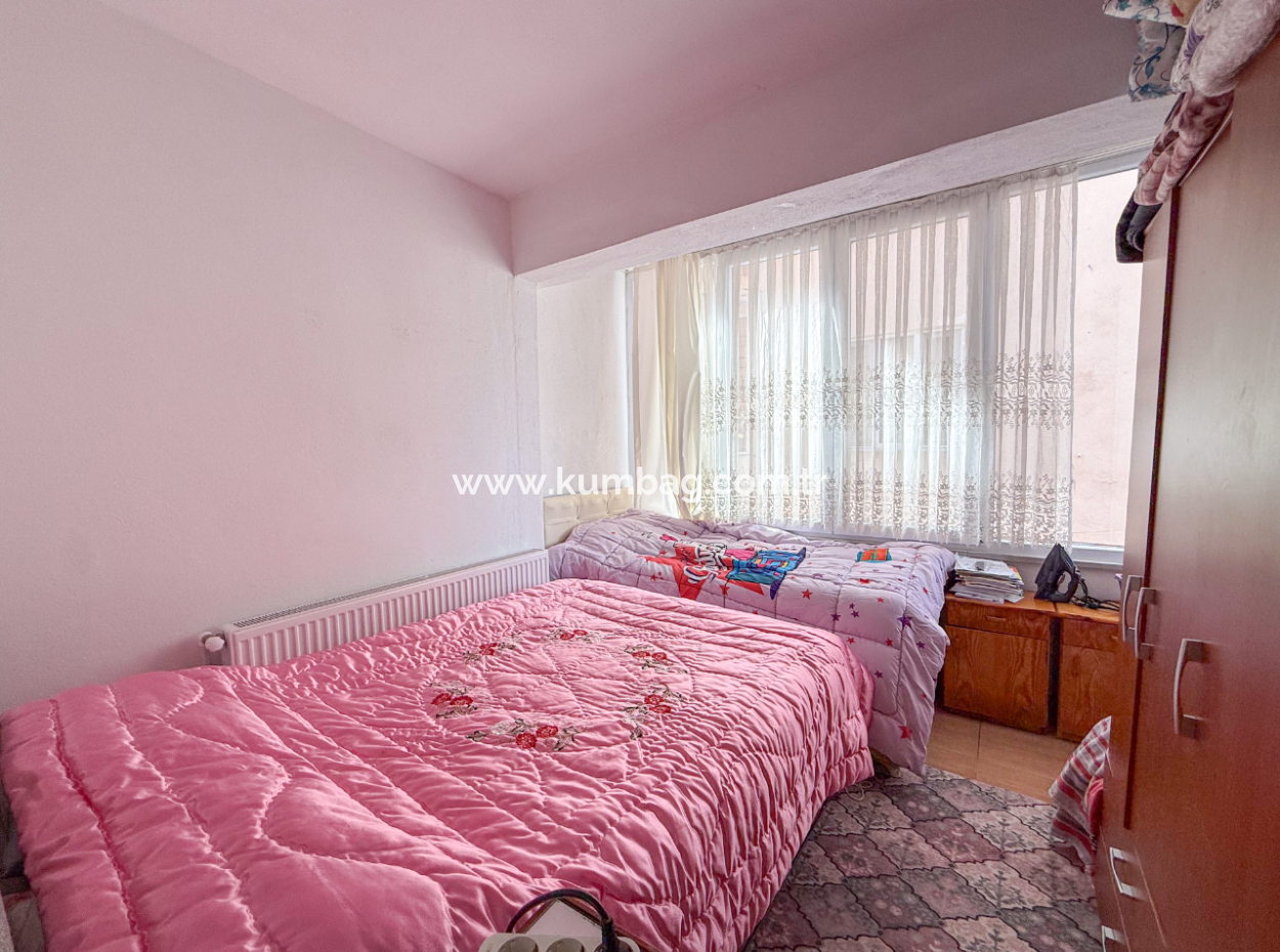1 1 Apartment For Sale In A Central Location In Kumbağ