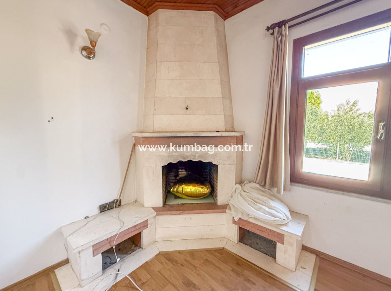 3 1 Villas And 300 M2 Zoned Land For Sale In The Center Of Kumbağ